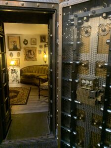 Inside a vault in The Heist (Photo by Ayisha Jaffer)