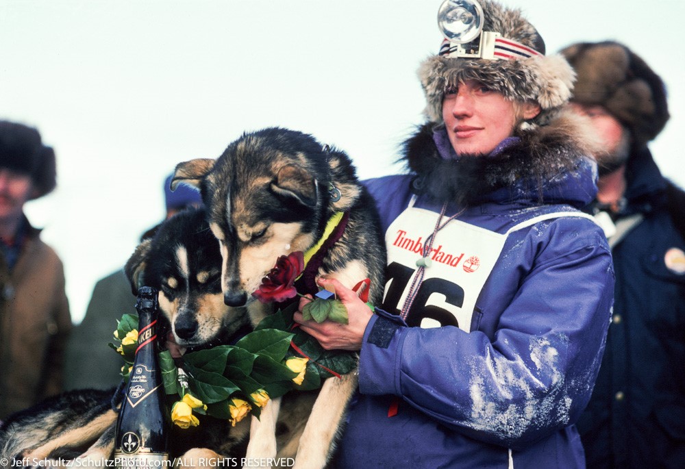 Libby Riddles and her dogs in 1985 (Photo by (C) 1985 Jeff Schultz/SchultzPhoto.com)