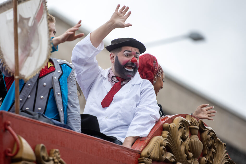 The circus, clowns and calliopes: A day at Baraboo's Big Top Parade ...